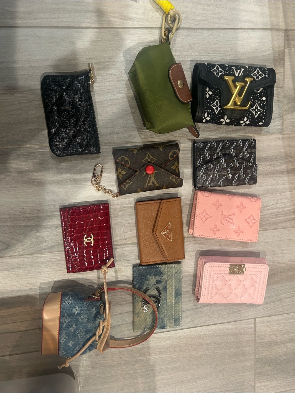 Fashion card holder